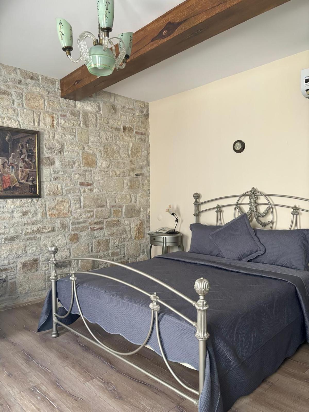 Griffon Hotel Yenifoca Ngoại thất bức ảnh