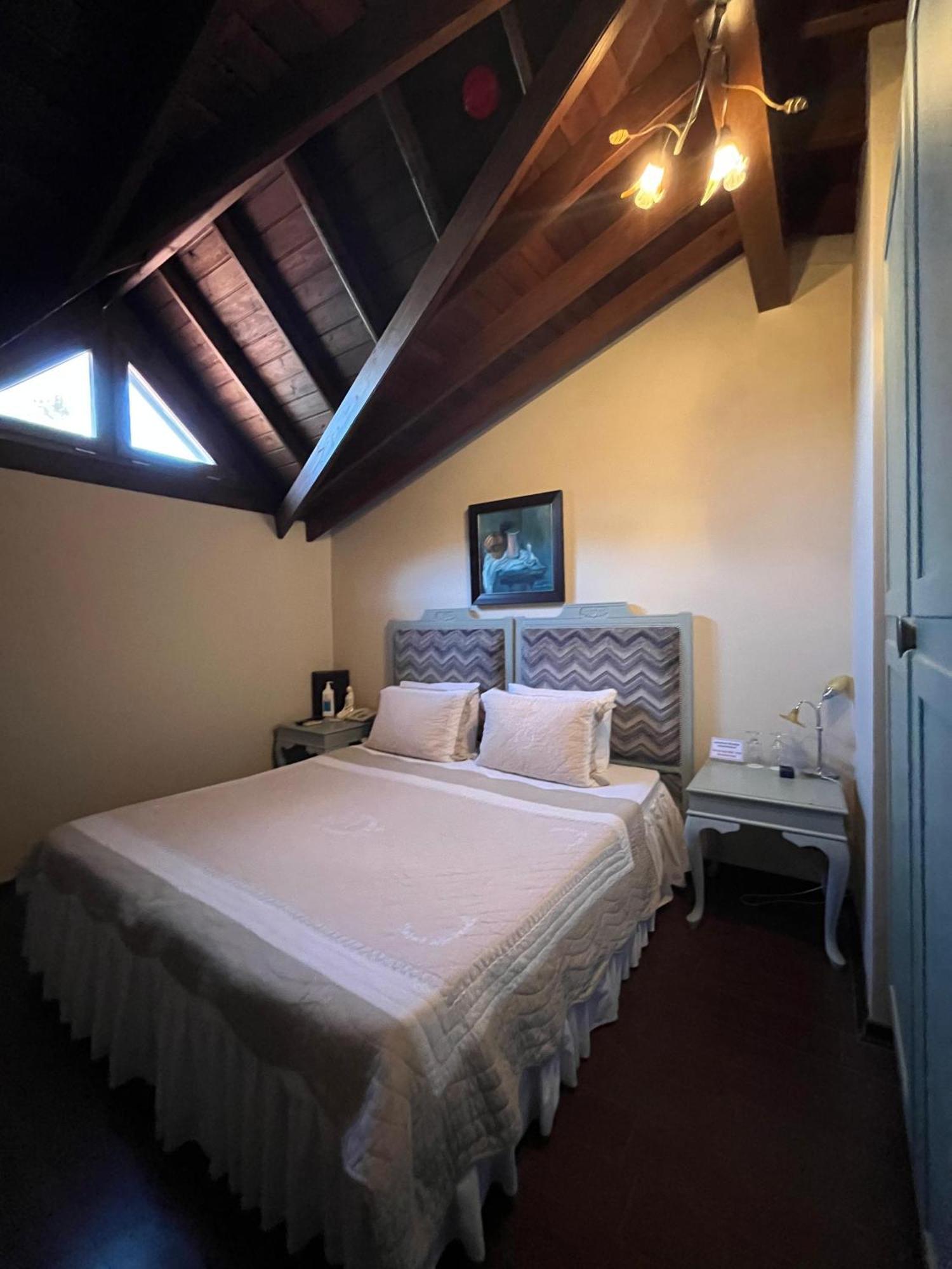 Griffon Hotel Yenifoca Ngoại thất bức ảnh